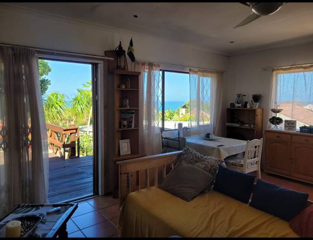 5 BEDROOM HOUSE FOR SALE IN MANABA BEACH